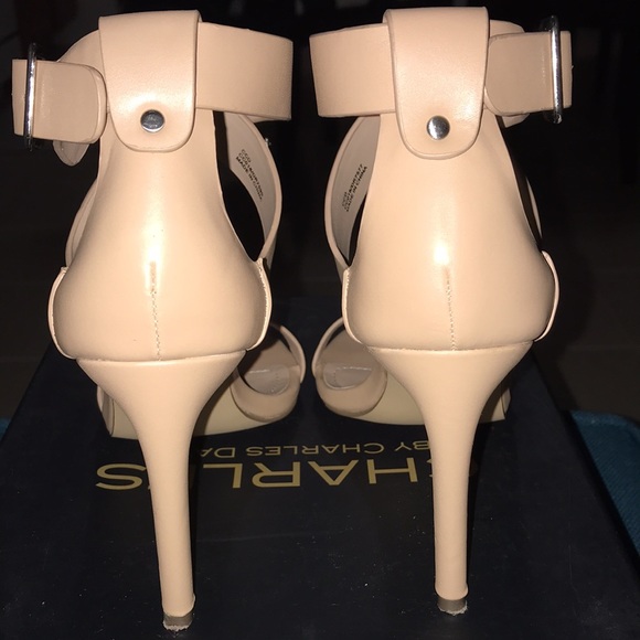 Charles by Charles David Size 7 Heel - Picture 6 of 7